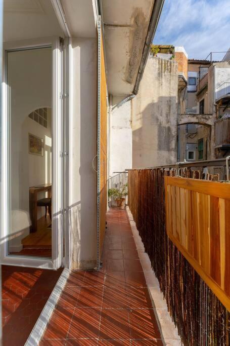 Superbe Appart, Central, Petit Balcon & Vue Place Marseille Luaran gambar
