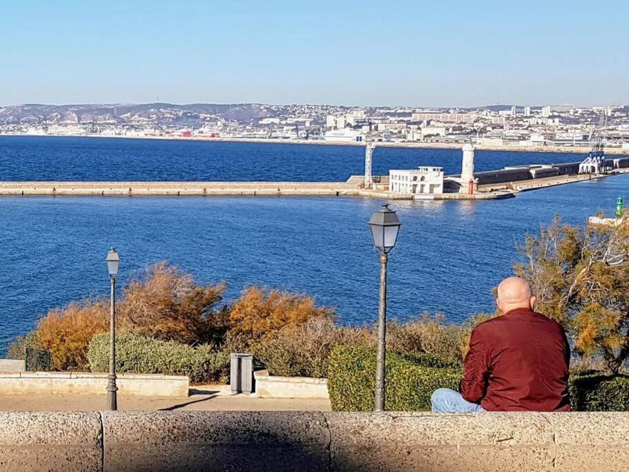 Superbe Appart, Central, Petit Balcon & Vue Place Marseille Luaran gambar