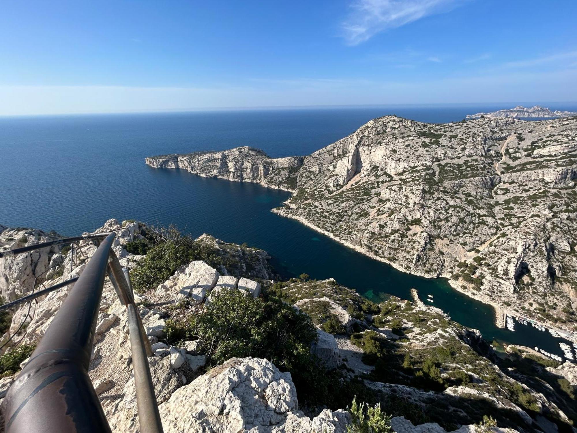 Superbe Appart, Central, Petit Balcon & Vue Place Marseille Luaran gambar