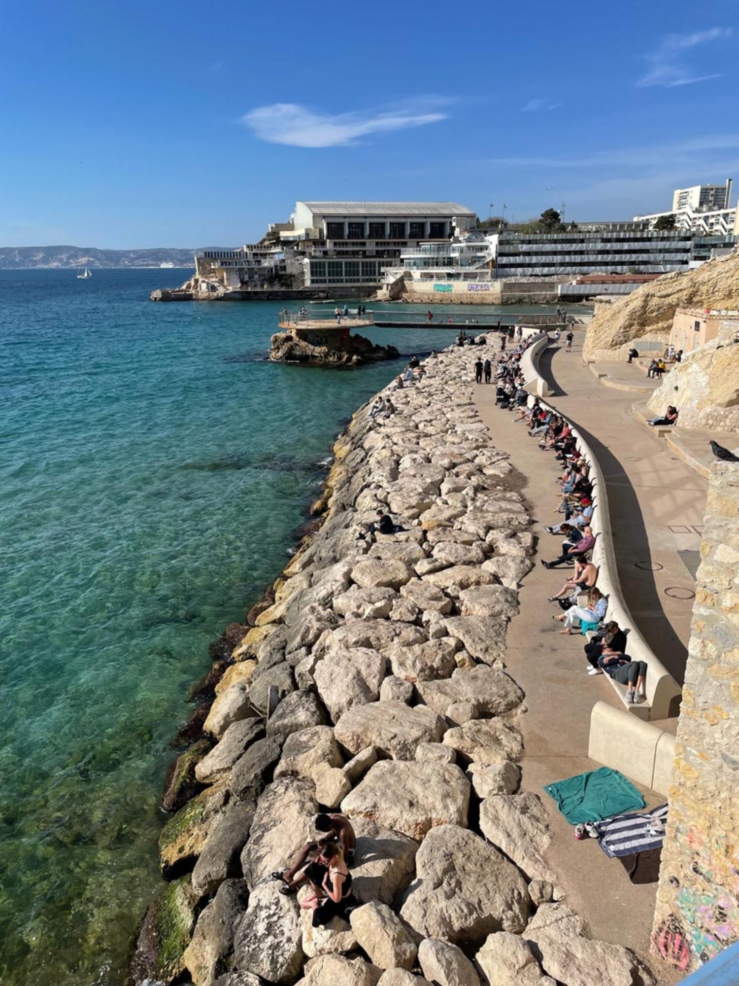 Superbe Appart, Central, Petit Balcon & Vue Place Marseille Luaran gambar